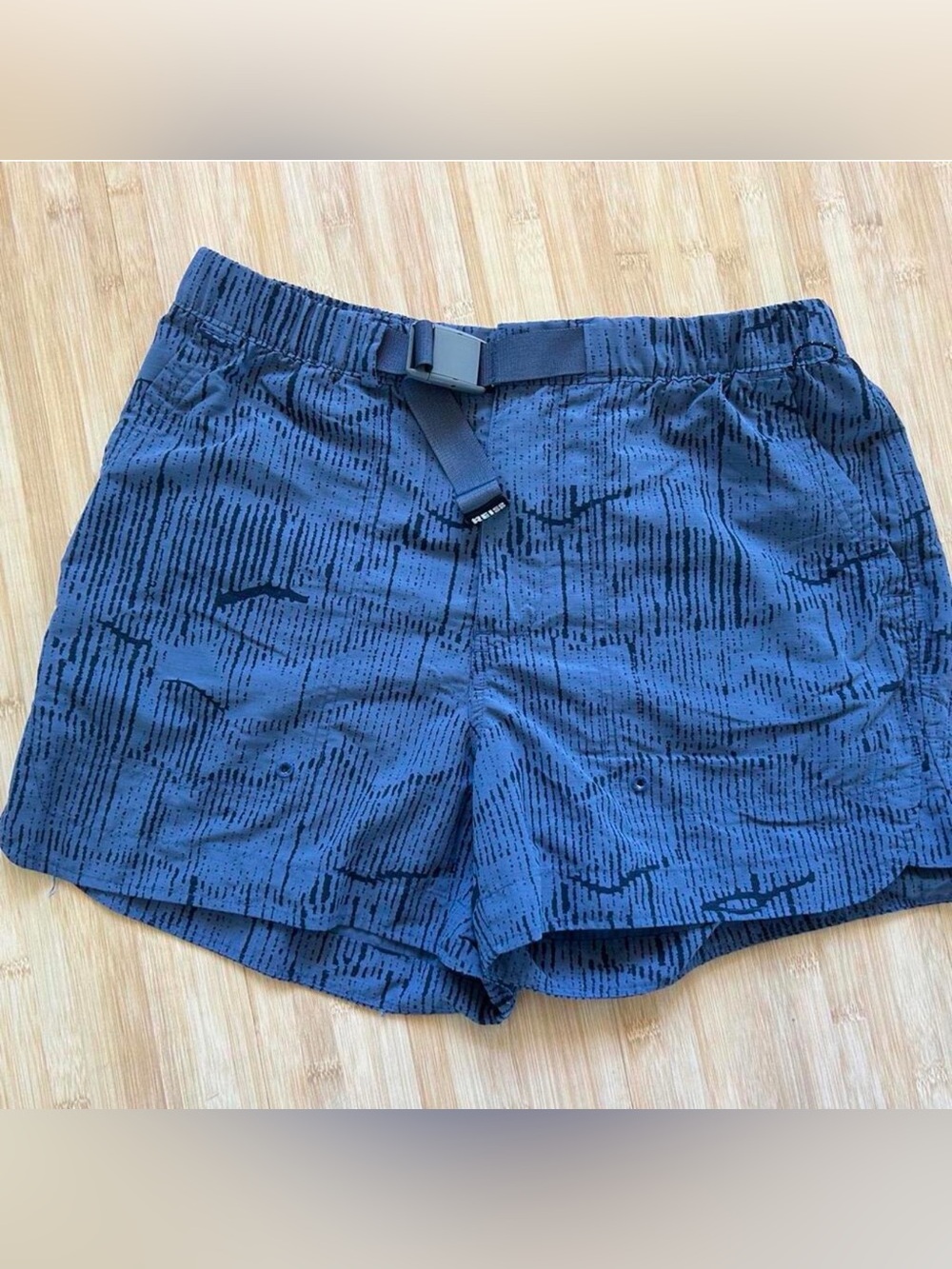 REI Women’s Trailsmade Amphib Shorts Blue Gray Thunder Pattern size Medium